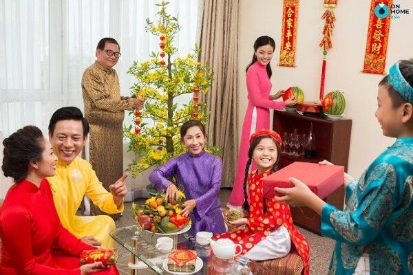4-gia-chu-nen-mac-quan-ao-sang-mau-khi-xong-dat